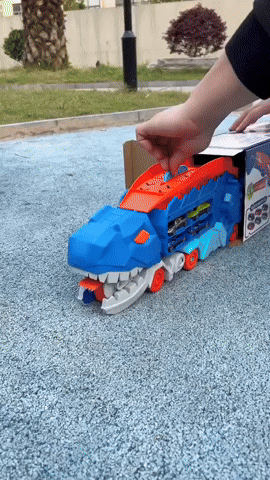 CARRO DINOSAURIO DEVORADOR DE AUTOS